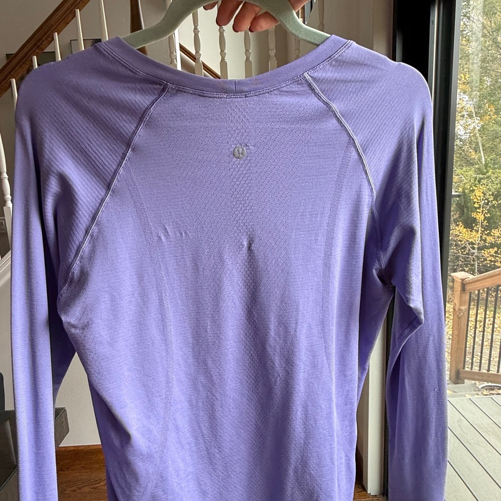 Lululemon Swiftly Tech 2.0 Hip Length Size 12.  Wisteria Purple/Lavender Dew